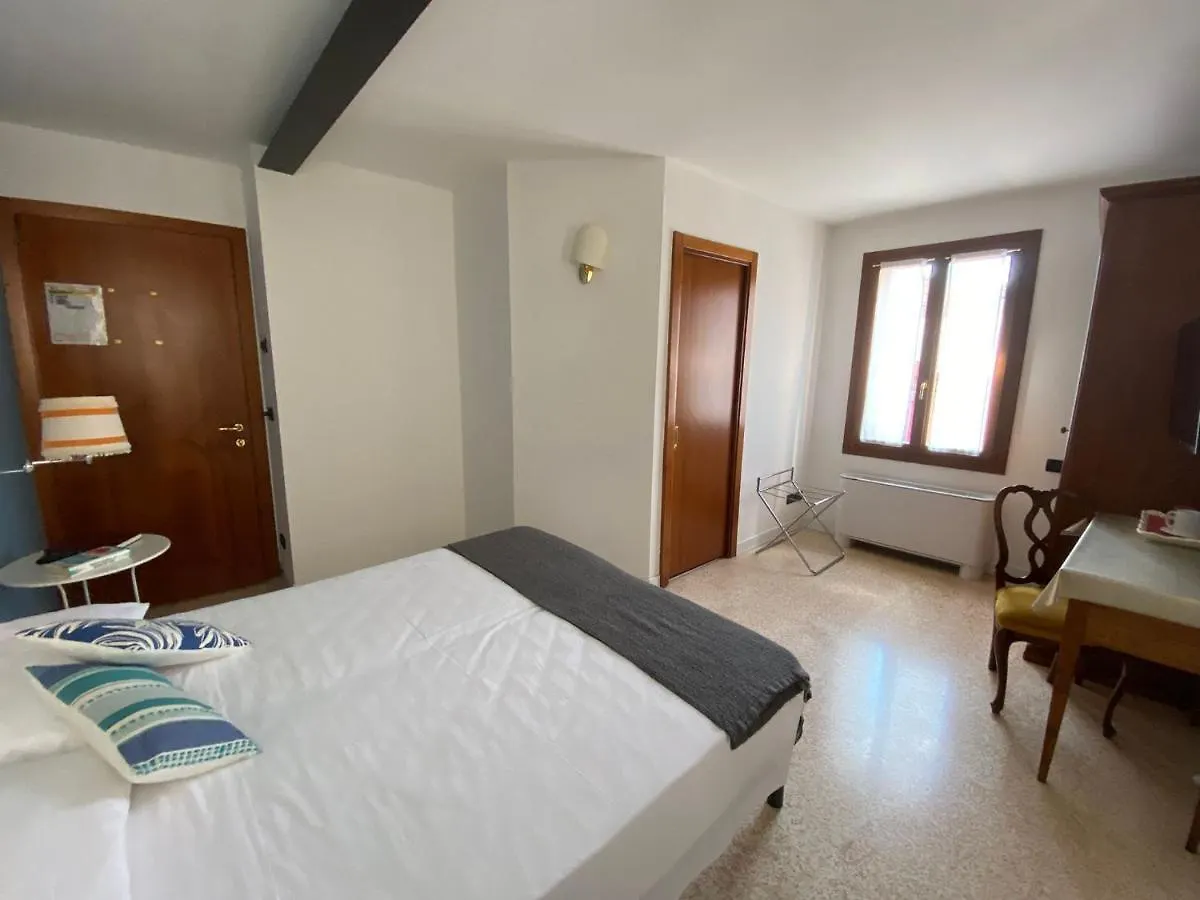 Bed and Breakfast Ca' Fontanea Венеция 3*,